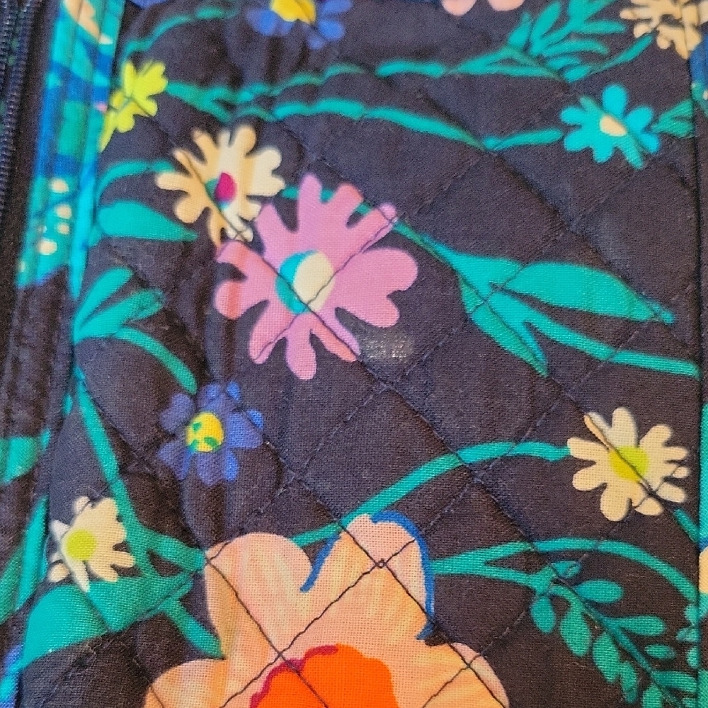 Vera Bradley Moonlight Garden Quilted Hanging Travel Toiletry bag - Picture 7 of 10